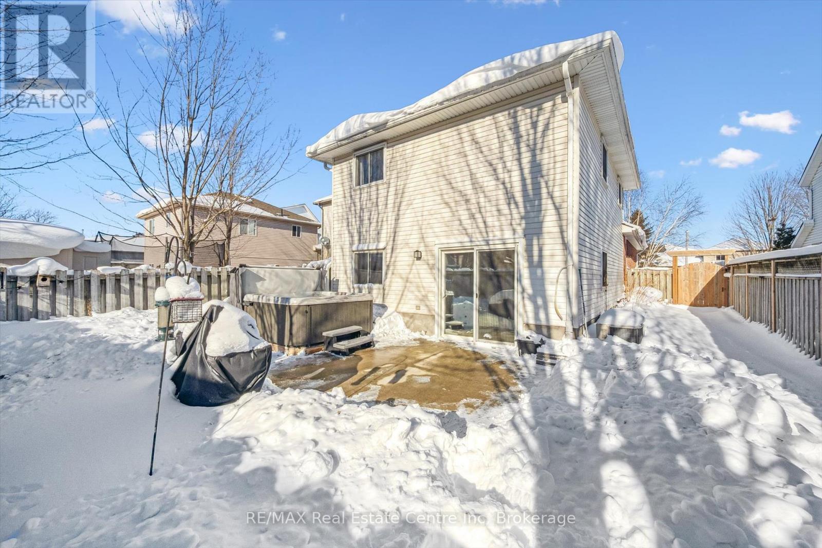 527 Mctavish Street, Centre Wellington, Ontario  N1M 3P9 - Photo 35 - X12742184