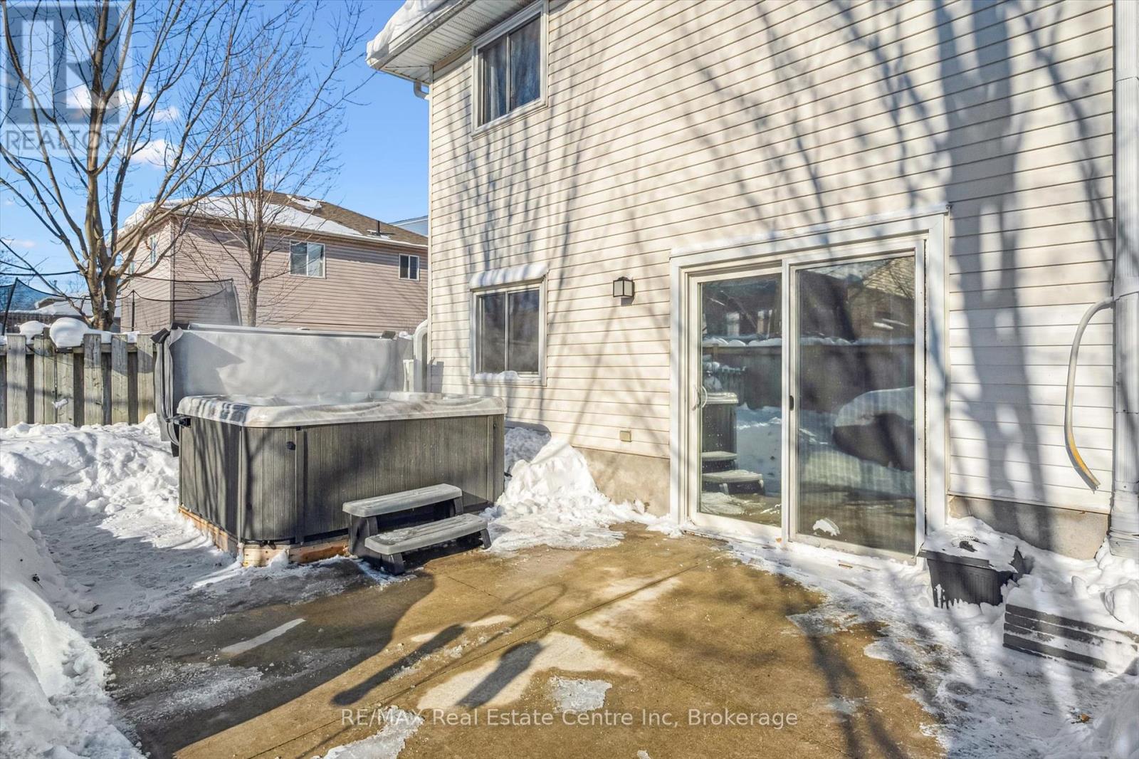 527 Mctavish Street, Centre Wellington, Ontario  N1M 3P9 - Photo 36 - X12742184