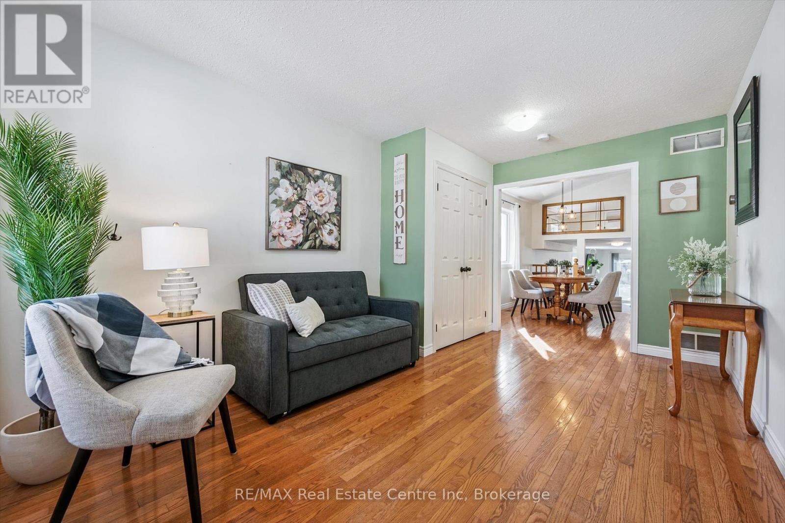 527 Mctavish Street, Centre Wellington, Ontario  N1M 3P9 - Photo 5 - X12742184