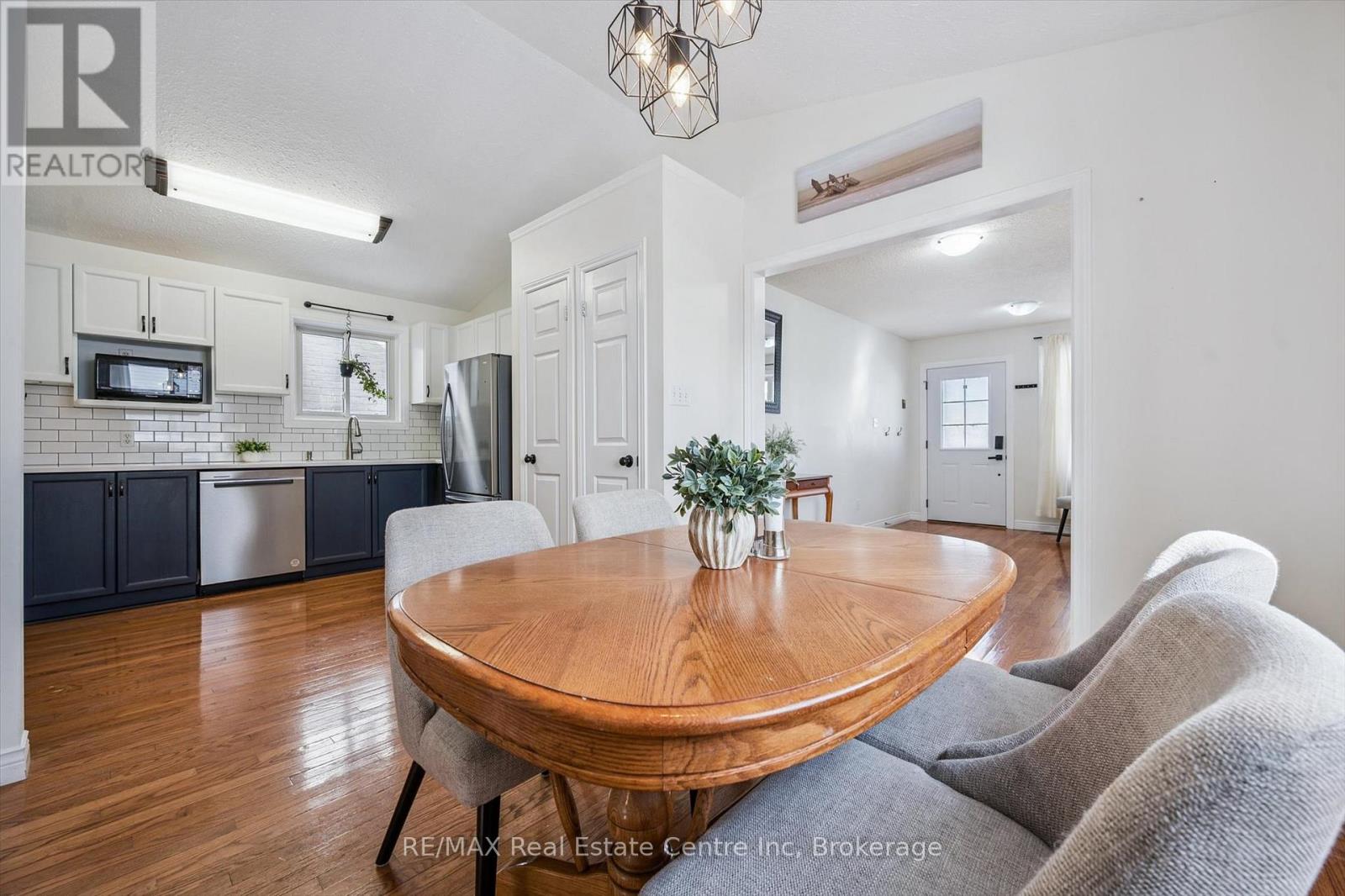 527 Mctavish Street, Centre Wellington, Ontario  N1M 3P9 - Photo 8 - X12742184