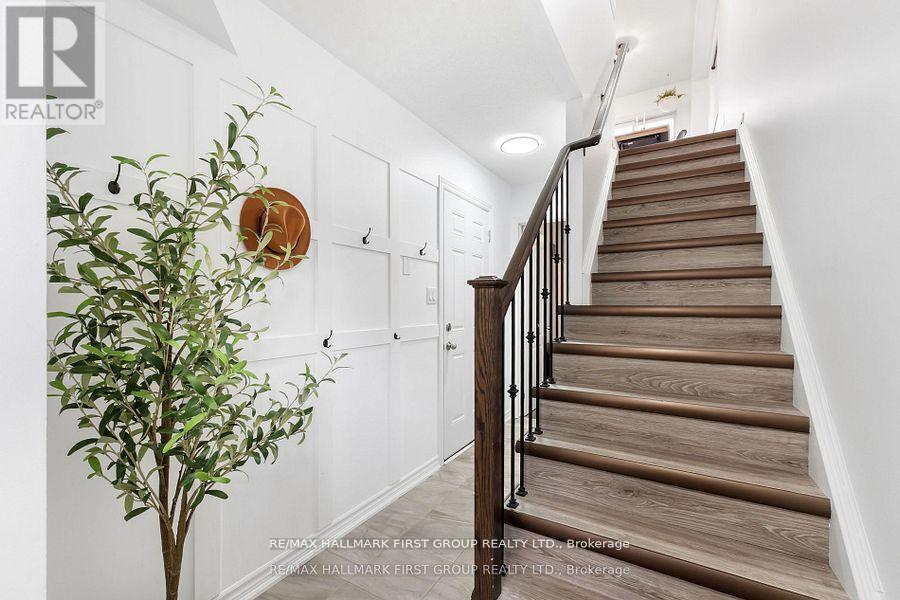 93 Markham Trail, Clarington, Ontario  L1C 0S4 - Photo 6 - E12742138