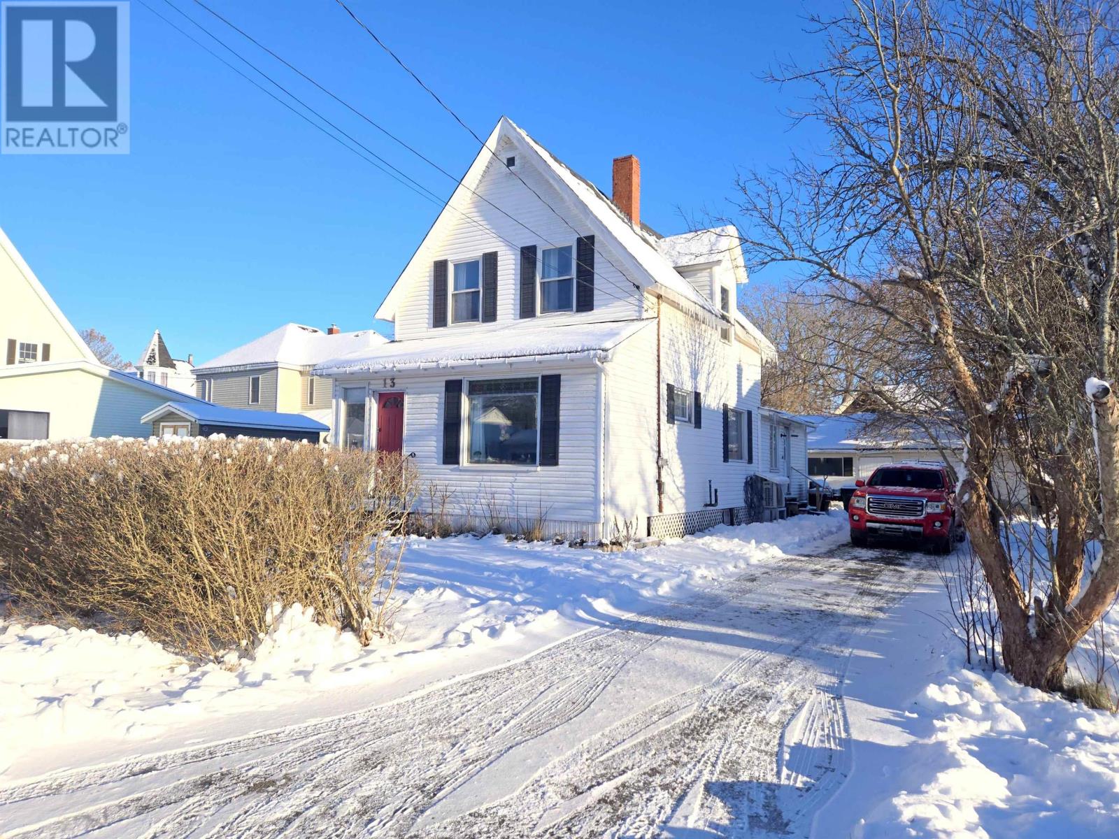 13 Belmont Street, Amherst, Nova Scotia