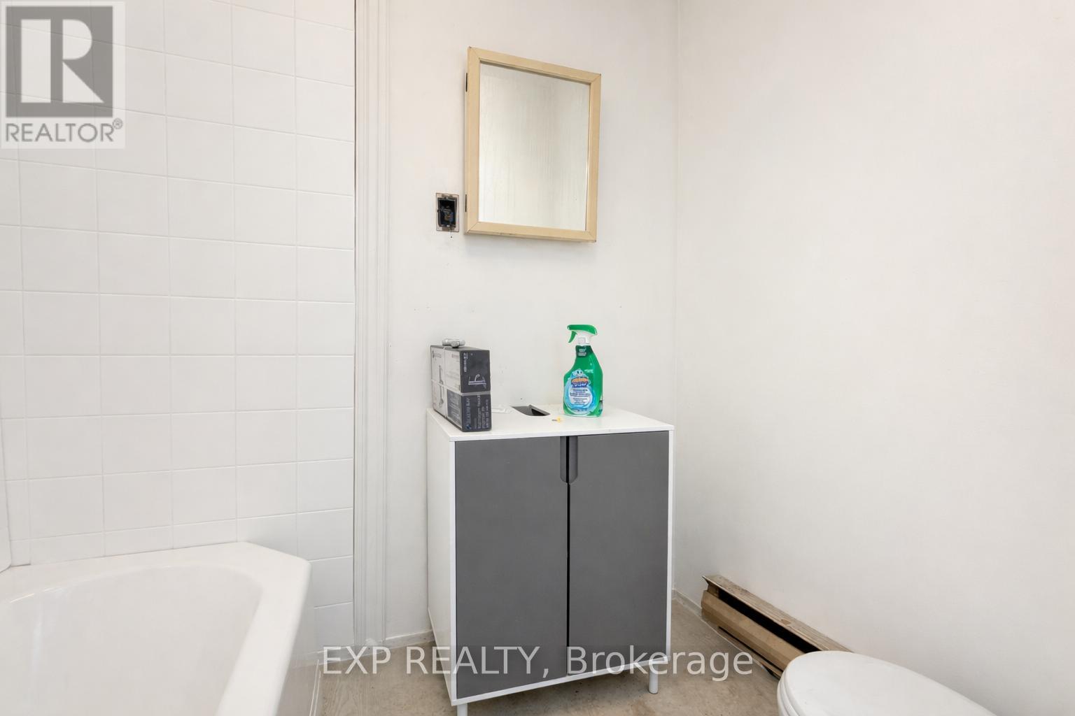 68-70 South George Street, Belleville, Ontario  K8N 3G6 - Photo 17 - X12742152