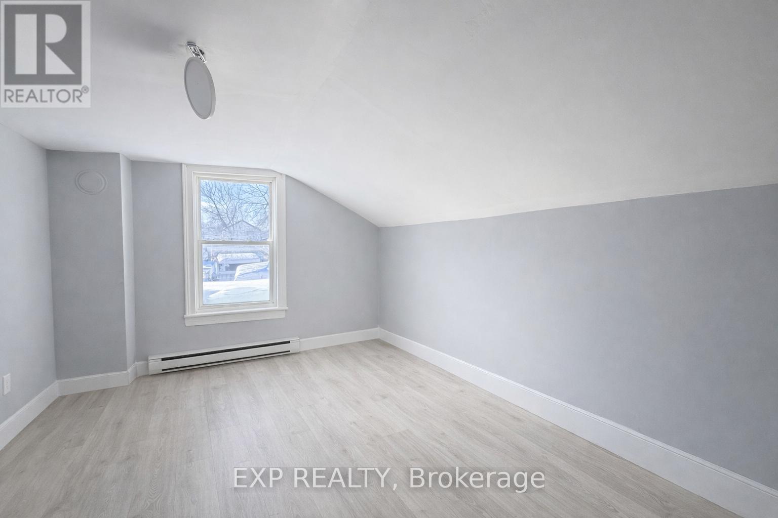 68-70 South George Street, Belleville, Ontario  K8N 3G6 - Photo 7 - X12742152