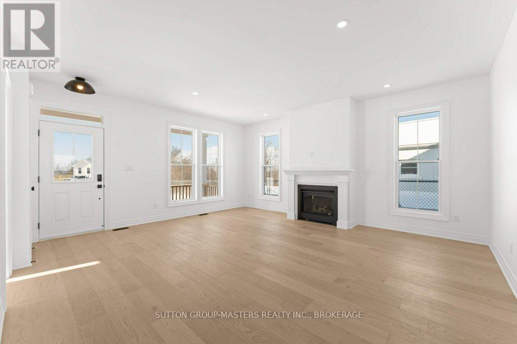 264 Old Kiln Crescent, Kingston (Kingston East (Incl Barret Crt)), Ontario  K7K 0L7 - Photo 6 - X12742216