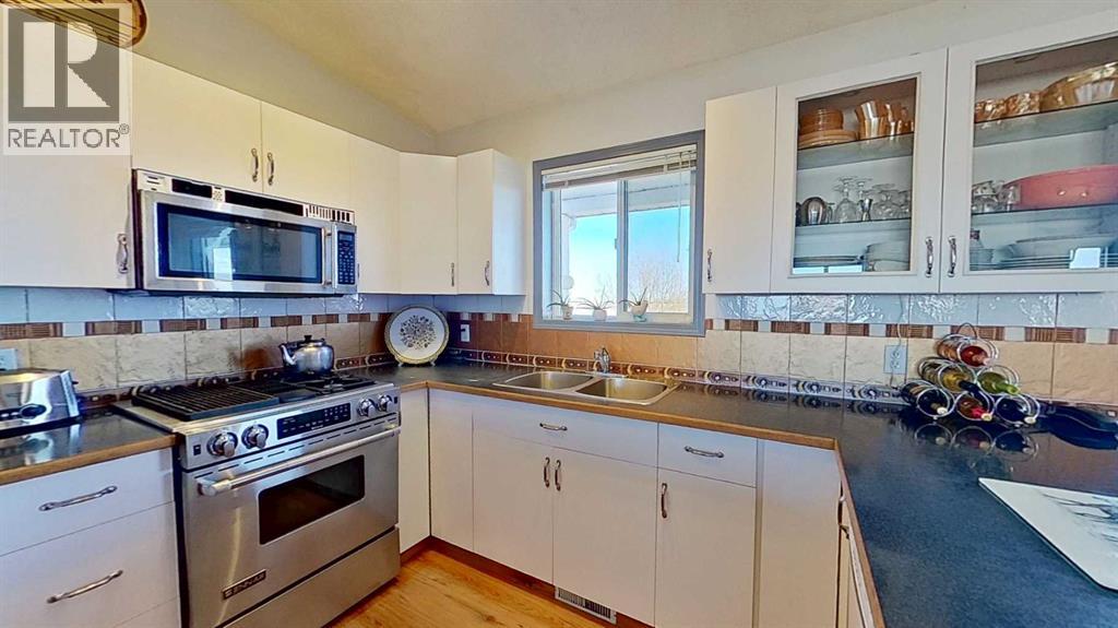 250043 Range Road 255, Rural Wheatland County, Alberta  T1P 0H9 - Photo 15 - A2279877