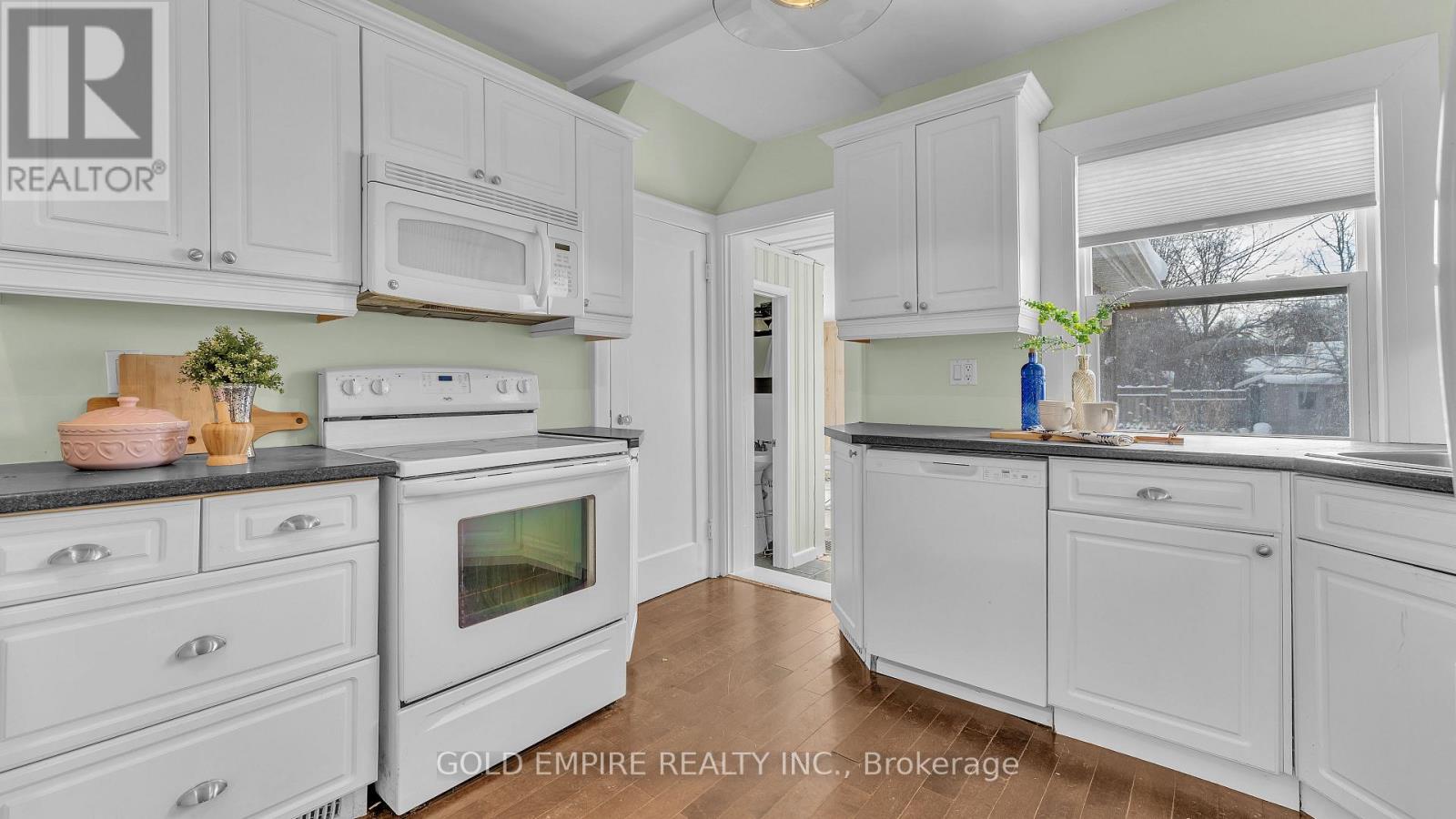 727 Whetter Avenue, London South, Ontario  N6C 2H1 - Photo 10 - X12742236