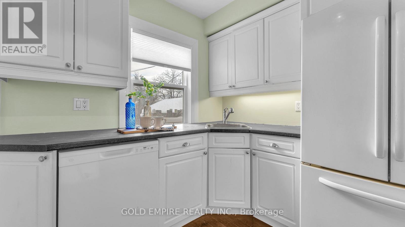 727 Whetter Avenue, London South, Ontario  N6C 2H1 - Photo 11 - X12742236