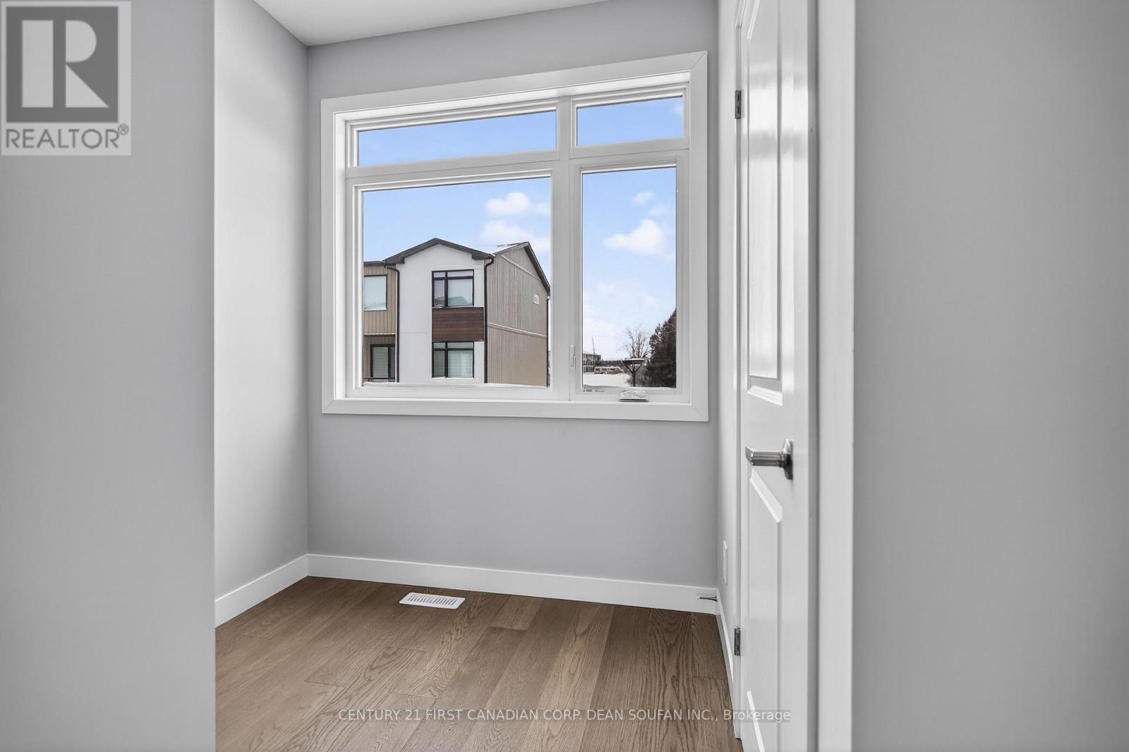 18 - 349 Southdale Road E, London South, Ontario  N6E 1A2 - Photo 25 - X12736758