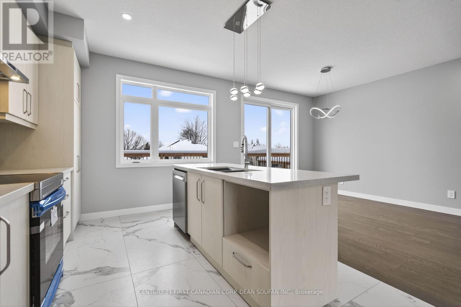 18 - 349 Southdale Road E, London South, Ontario  N6E 1A2 - Photo 19 - X12736758