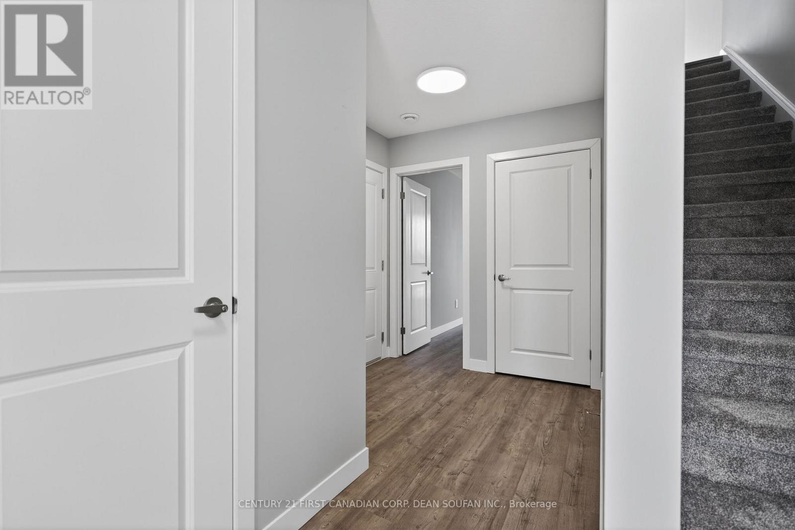 18 - 349 Southdale Road E, London South, Ontario  N6E 1A2 - Photo 7 - X12736758