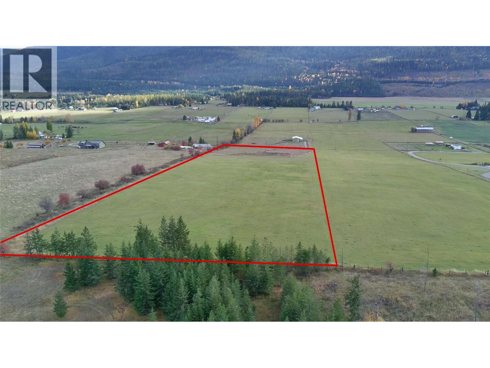 180 Mitchell Road, Cherryville, British Columbia  V0E 2G3 - Photo 1 - 10374230