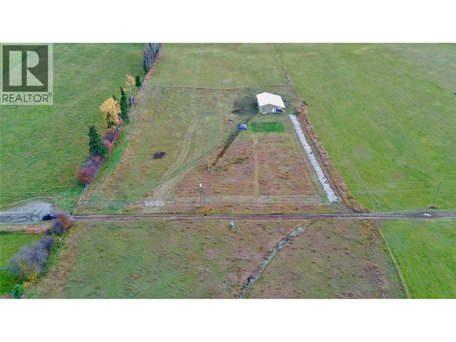 180 Mitchell Road, Cherryville, British Columbia  V0E 2G3 - Photo 10 - 10374230