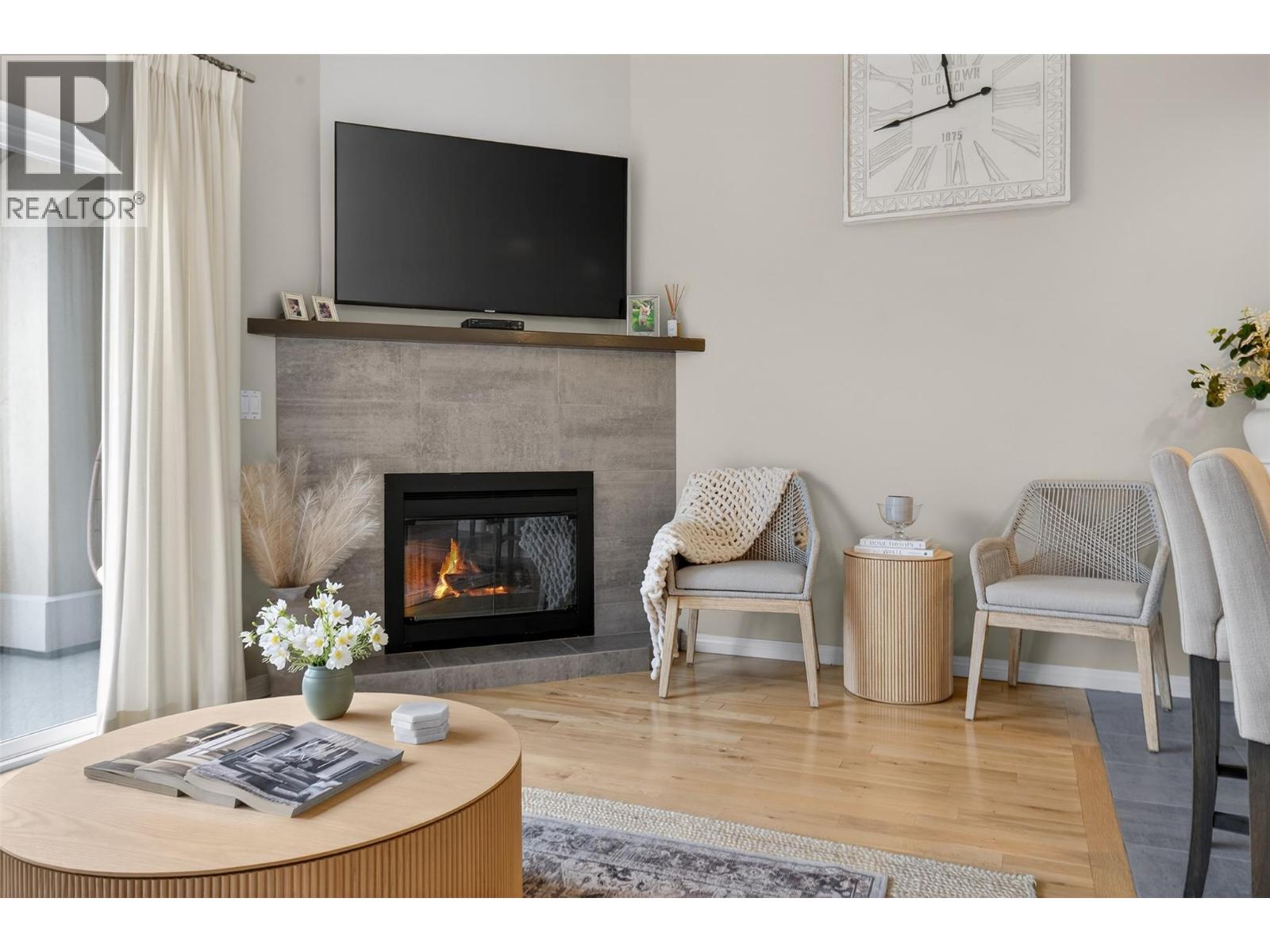 2314 Country Club Drive, Kelowna, British Columbia  V1V 2A6 - Photo 4 - 10372607