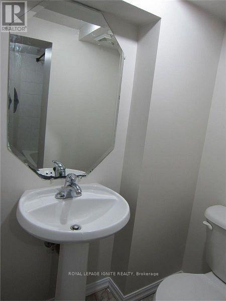 Bsmt - 984 Kennedy Road, Toronto, Ontario  M1P 2K4 - Photo 11 - E12742168