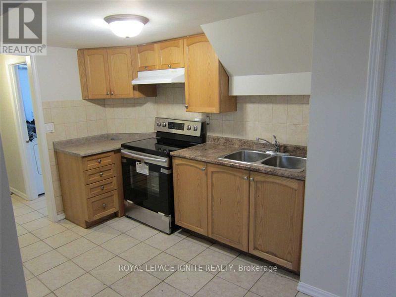 Bsmt - 984 Kennedy Road, Toronto, Ontario  M1P 2K4 - Photo 2 - E12742168