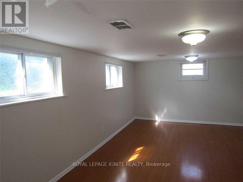 Bsmt - 984 Kennedy Road, Toronto, Ontario  M1P 2K4 - Photo 8 - E12742168