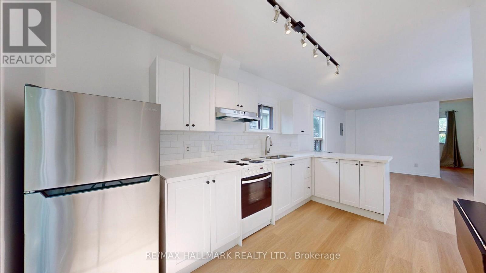 Upper - 215 Kingston Road, Toronto, Ontario  M4L 1T5 - Photo 10 - E12742172