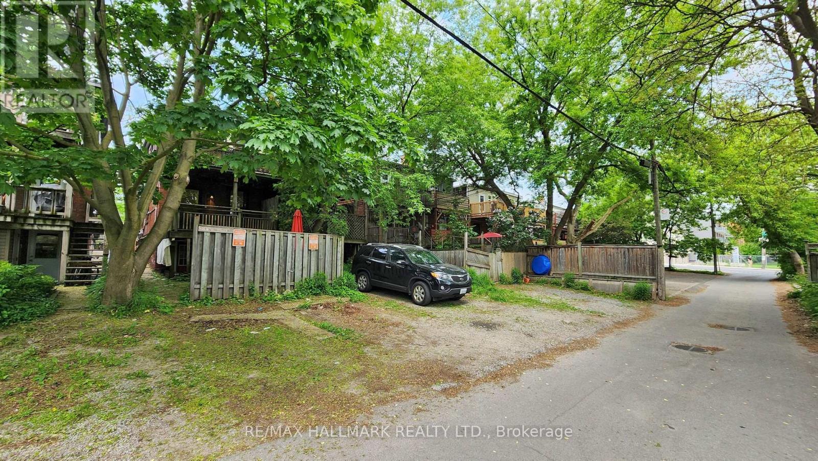 Upper - 215 Kingston Road, Toronto, Ontario  M4L 1T5 - Photo 19 - E12742172