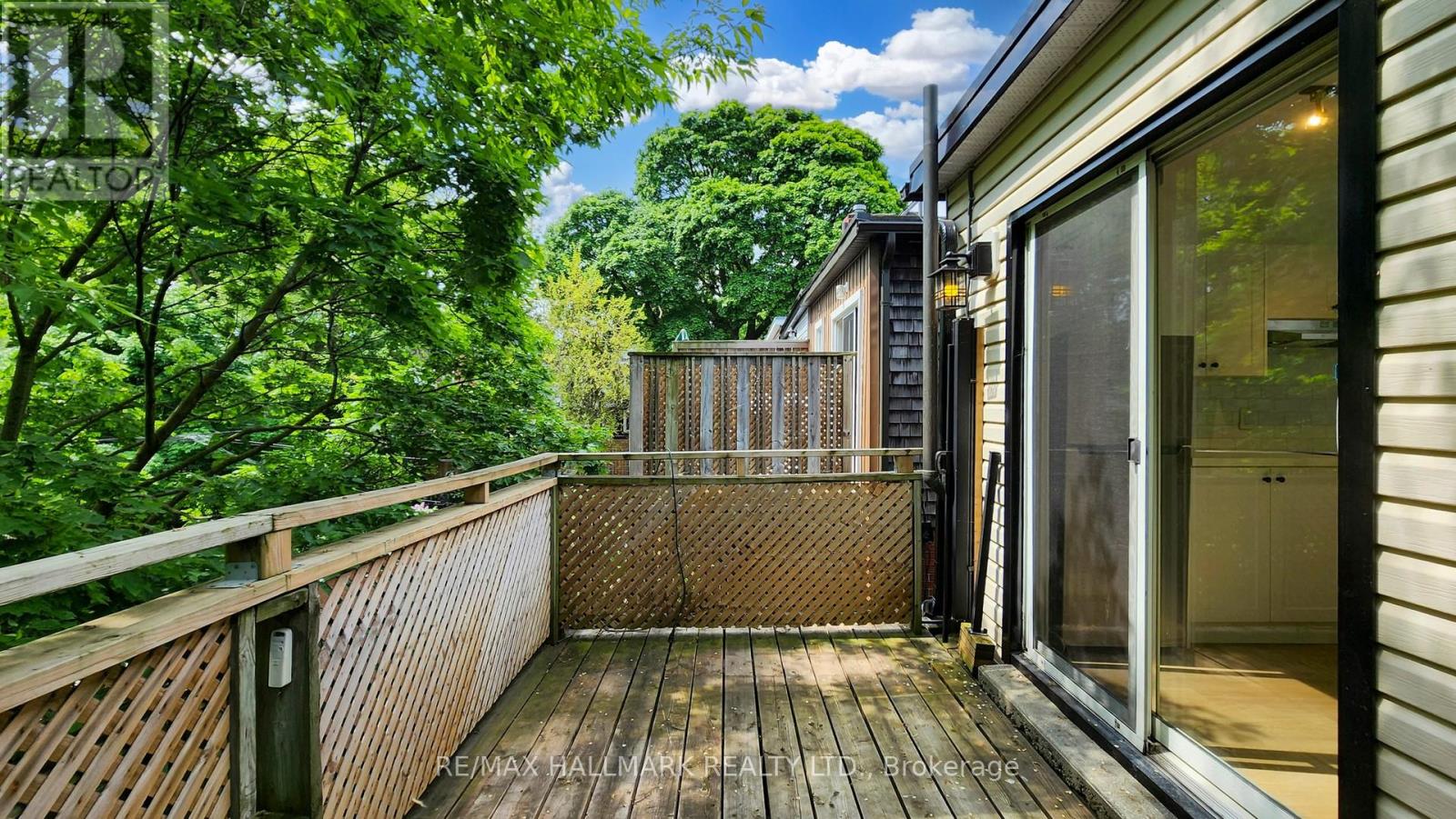 Upper - 215 Kingston Road, Toronto, Ontario  M4L 1T5 - Photo 5 - E12742172