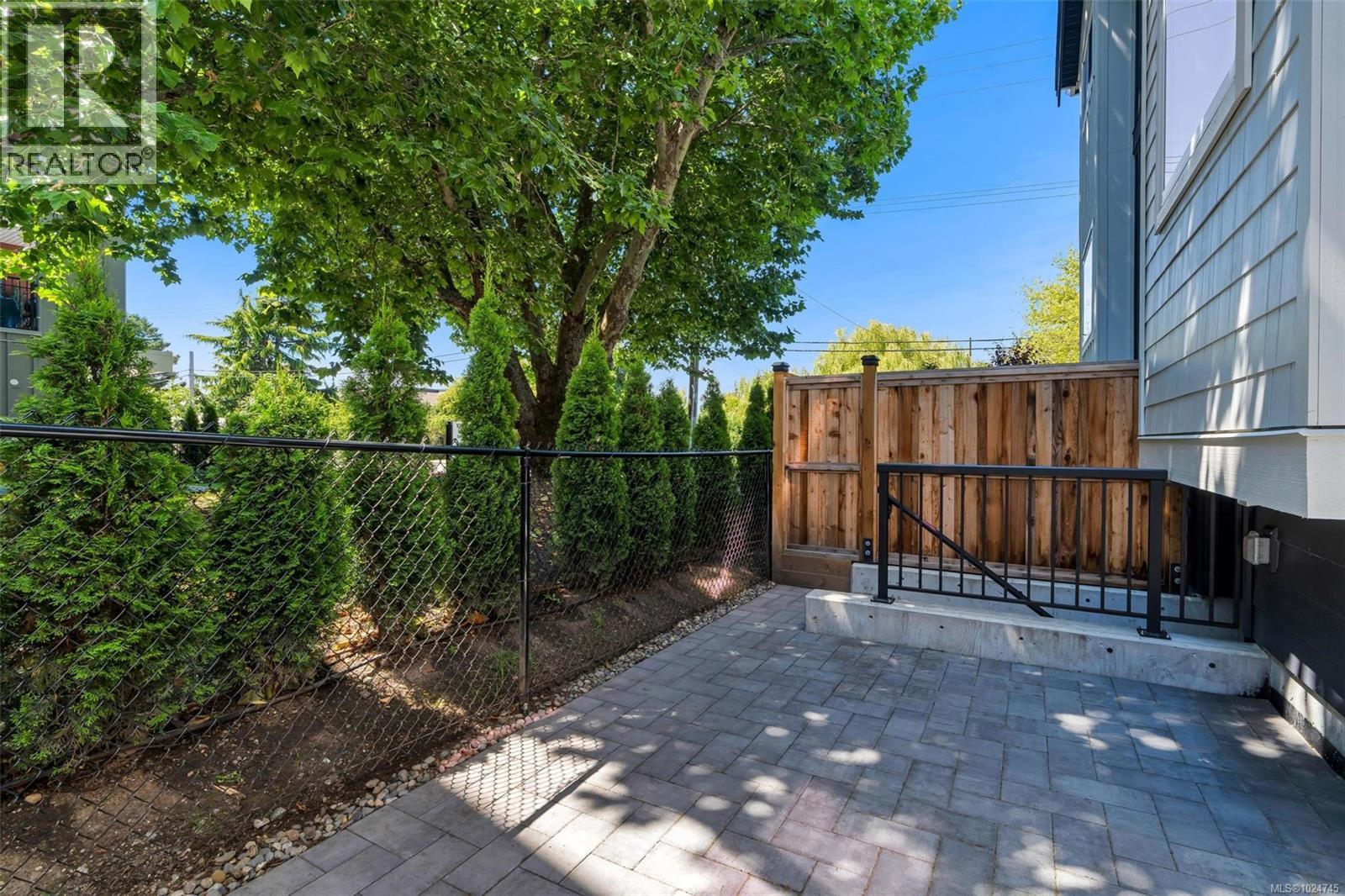 4 10145 Fifth St, Sidney, British Columbia  V8L 2X8 - Photo 27 - 1024745