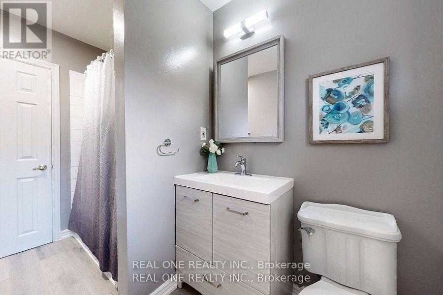 105 Aurora Heights Drive, Aurora, Ontario  L4G 2X1 - Photo 11 - N12742136