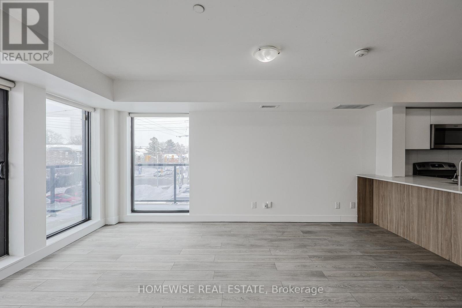 301 - 293 Viewmount Avenue, Toronto, Ontario  M6B 3H8 - Photo 12 - W12740308