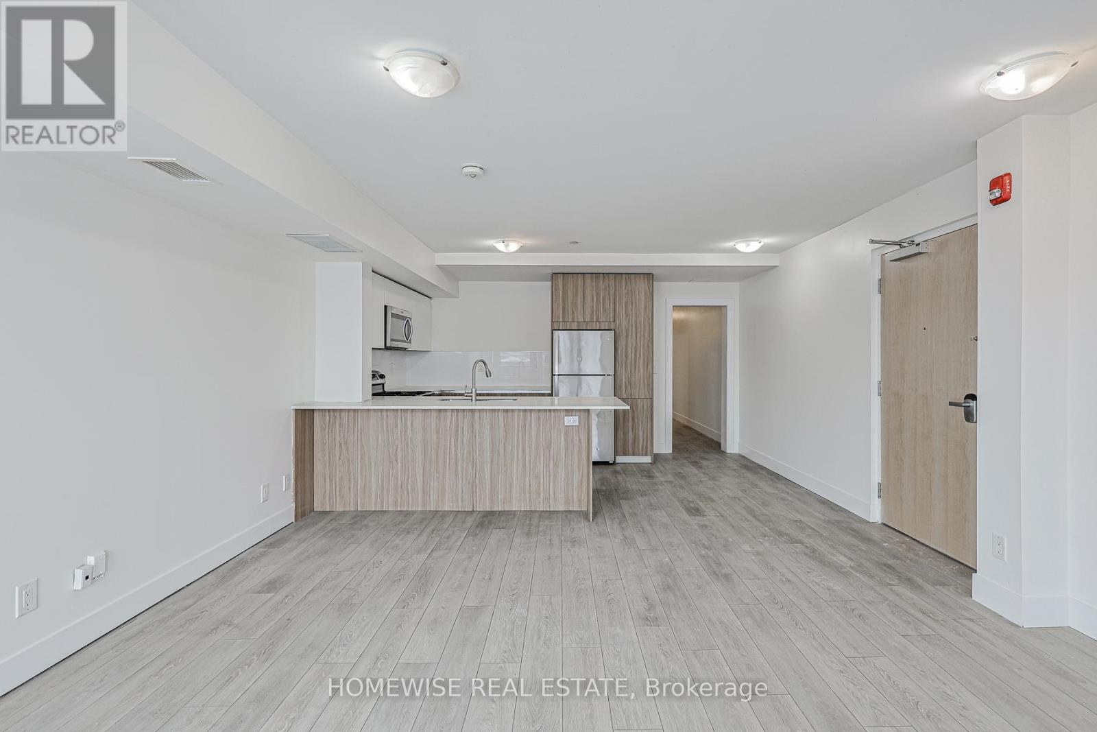 301 - 293 Viewmount Avenue, Toronto, Ontario  M6B 3H8 - Photo 7 - W12740308