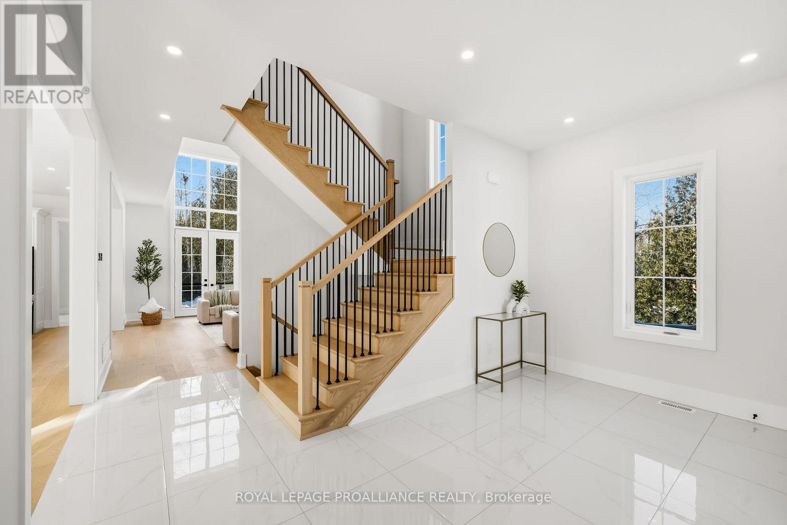 213 Suzanne Mess Boulevard, Cobourg, Ontario  K9A 3L3 - Photo 10 - X12739620