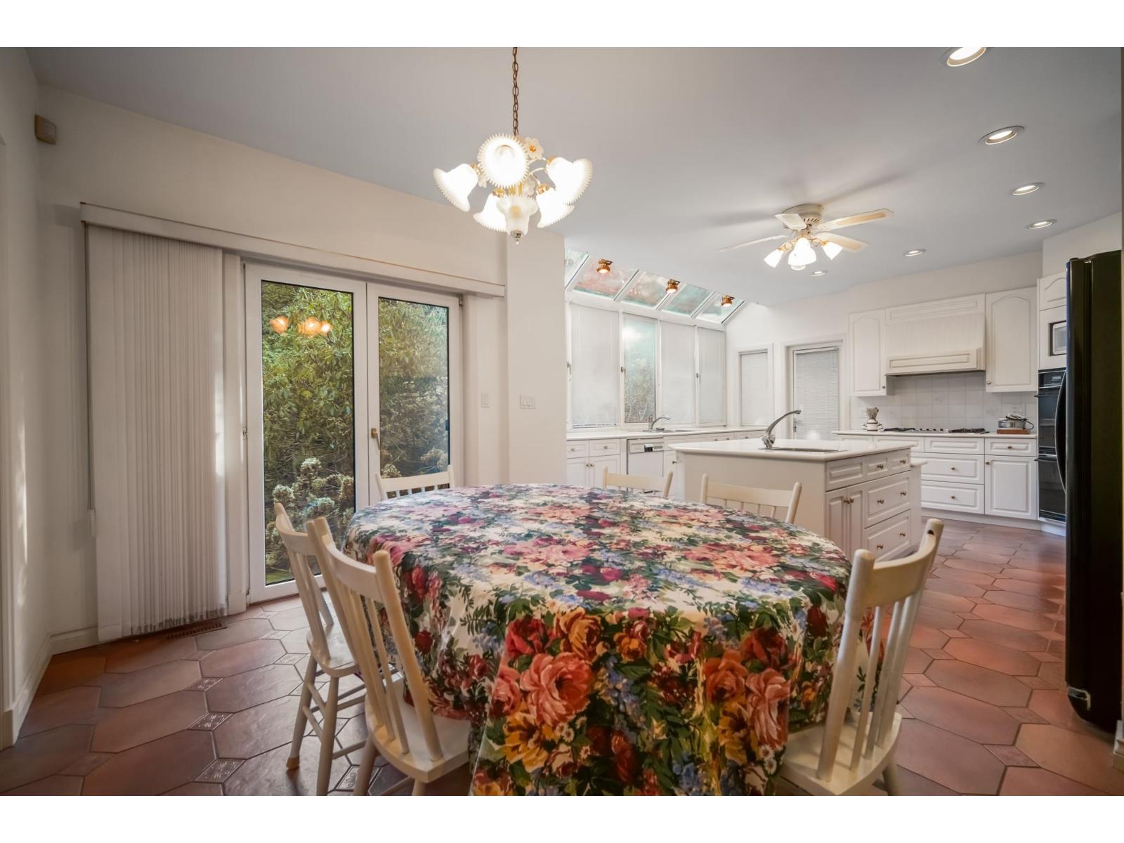 3282 137a Street, Surrey, British Columbia  V4P 2B5 - Photo 11 - R3084861