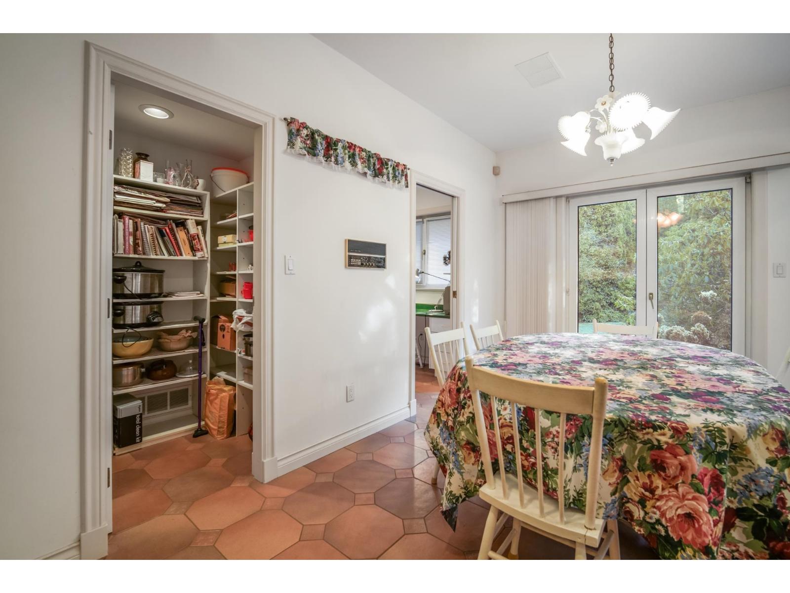 3282 137a Street, Surrey, British Columbia  V4P 2B5 - Photo 12 - R3084861