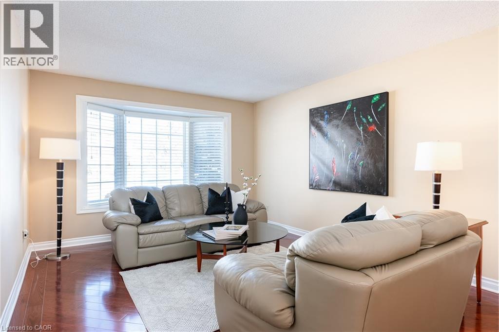 1404 Kimberley Drive, Oakville, Ontario  L6H 2W6 - Photo 4 - 40801861