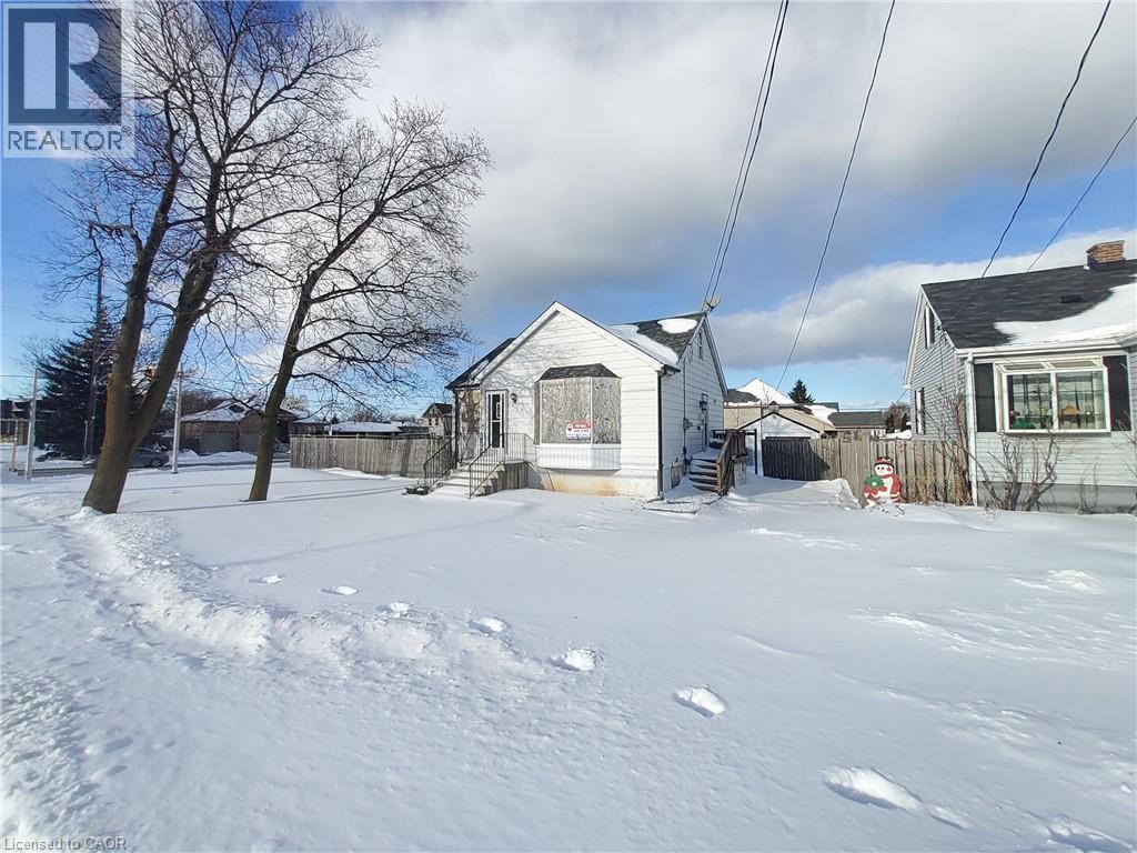 411-413 Highway 8, Stoney Point, Ontario  L8G 1G1 - Photo 1 - 40801833