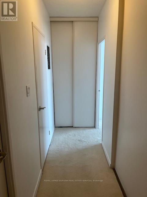 1808 - 5250 Lakeshore Road, Burlington, Ontario  L7L 5L2 - Photo 2 - W12742196