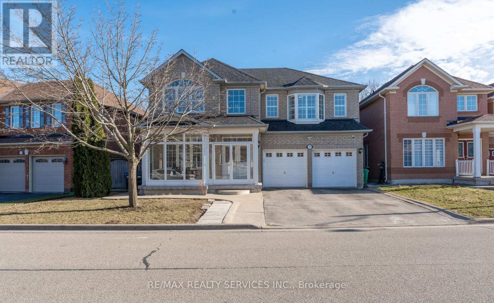 141 WHITWELL DRIVE, Brampton, Ontario