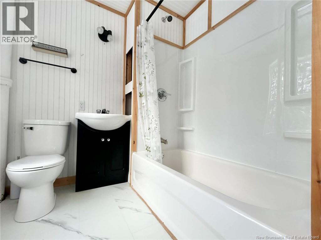 16 Highfield Street, Miramichi, New Brunswick  E1N 4J3 - Photo 13 - NB132916