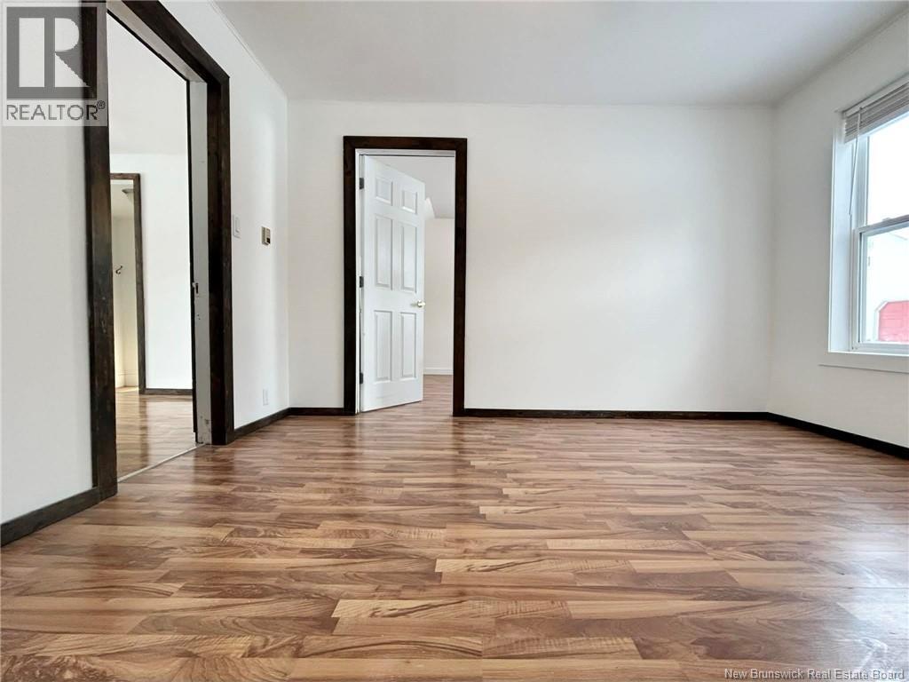 16 Highfield Street, Miramichi, New Brunswick  E1N 4J3 - Photo 5 - NB132916