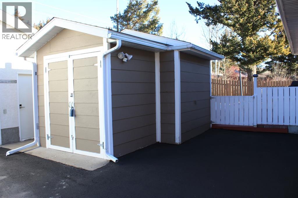 7605 29 Avenue, Coleman, Alberta  T0K 0M0 - Photo 8 - A2275772