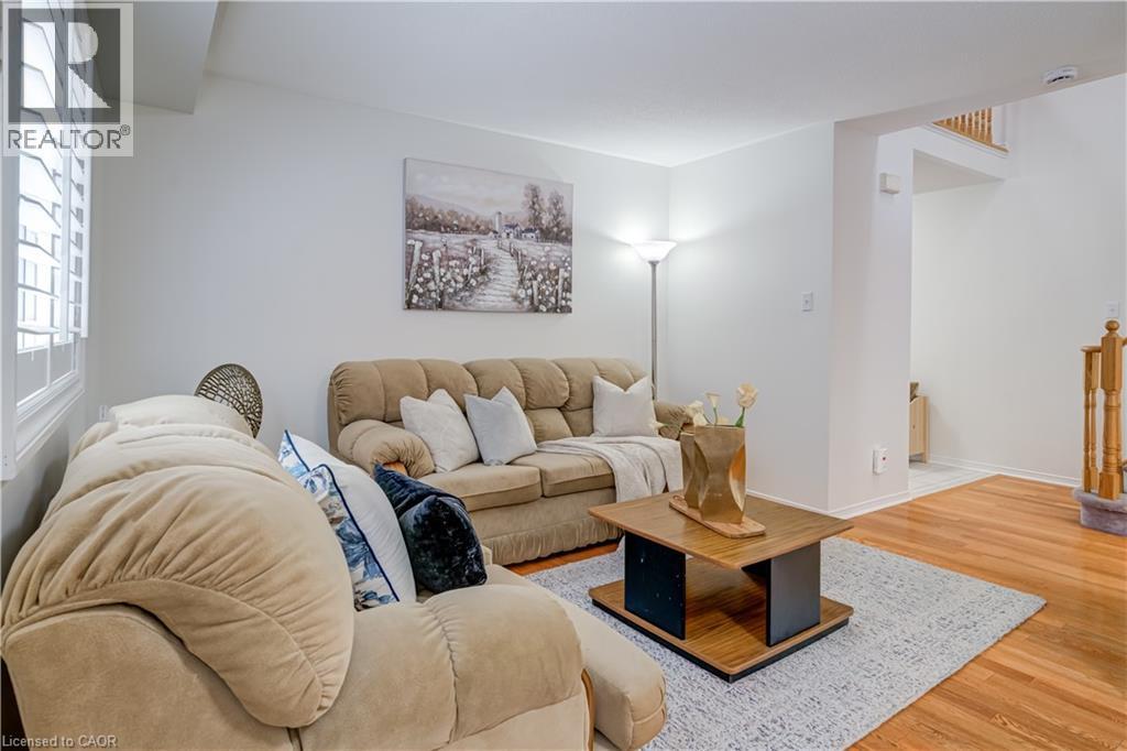 61 Cedarwood Crescent, Brampton, Ontario  L6X 4J9 - Photo 6 - 40789430