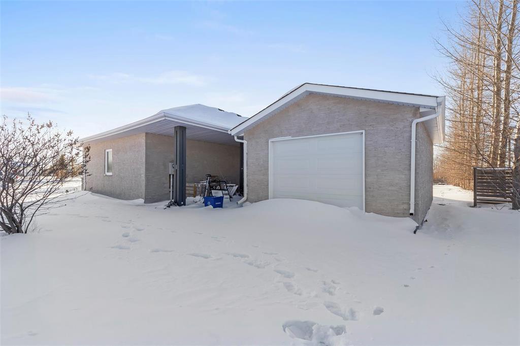 76 Creekside Drive, Steinbach, Manitoba  R5G 0A4 - Photo 1 - 202600528