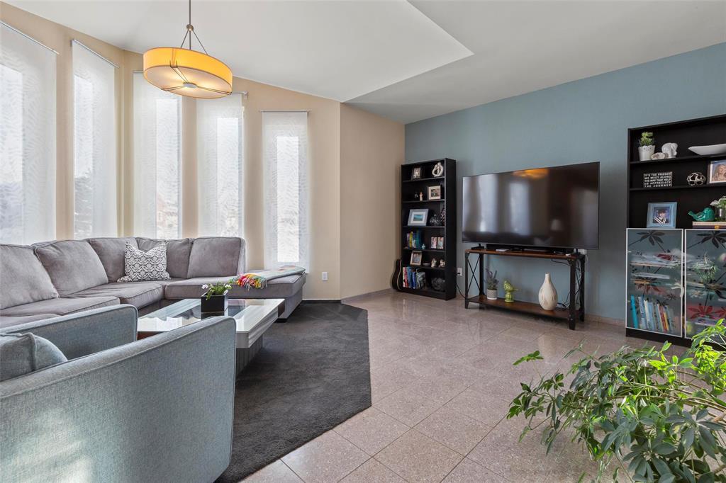 76 Creekside Drive, Steinbach, Manitoba  R5G 0A4 - Photo 11 - 202600528