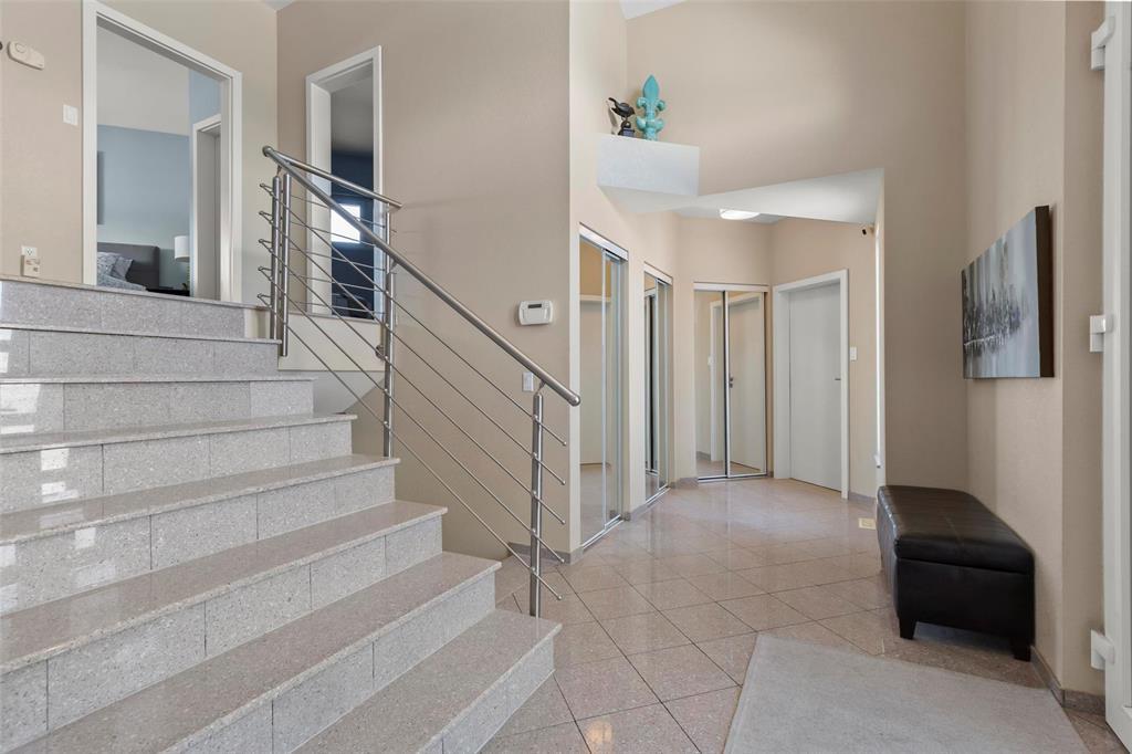 76 Creekside Drive, Steinbach, Manitoba  R5G 0A4 - Photo 3 - 202600528