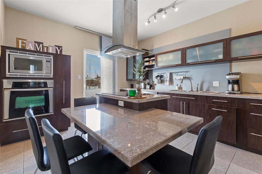 76 Creekside Drive, Steinbach, Manitoba  R5G 0A4 - Photo 4 - 202600528