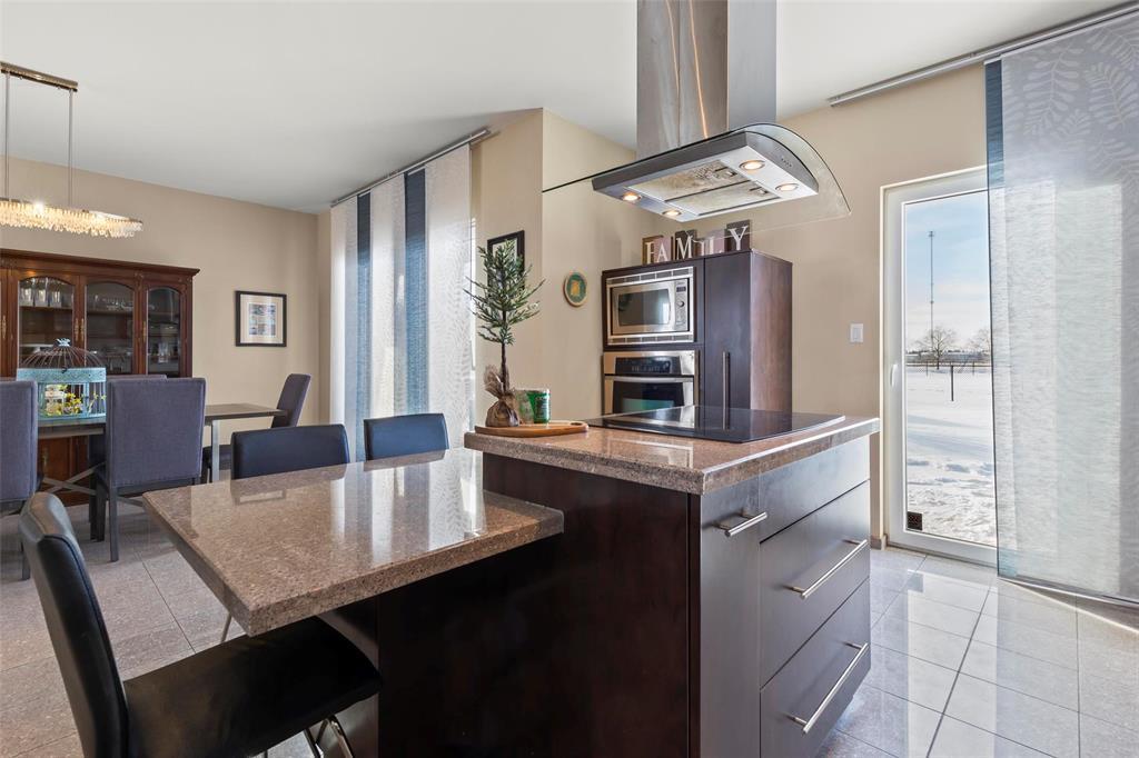 76 Creekside Drive, Steinbach, Manitoba  R5G 0A4 - Photo 8 - 202600528