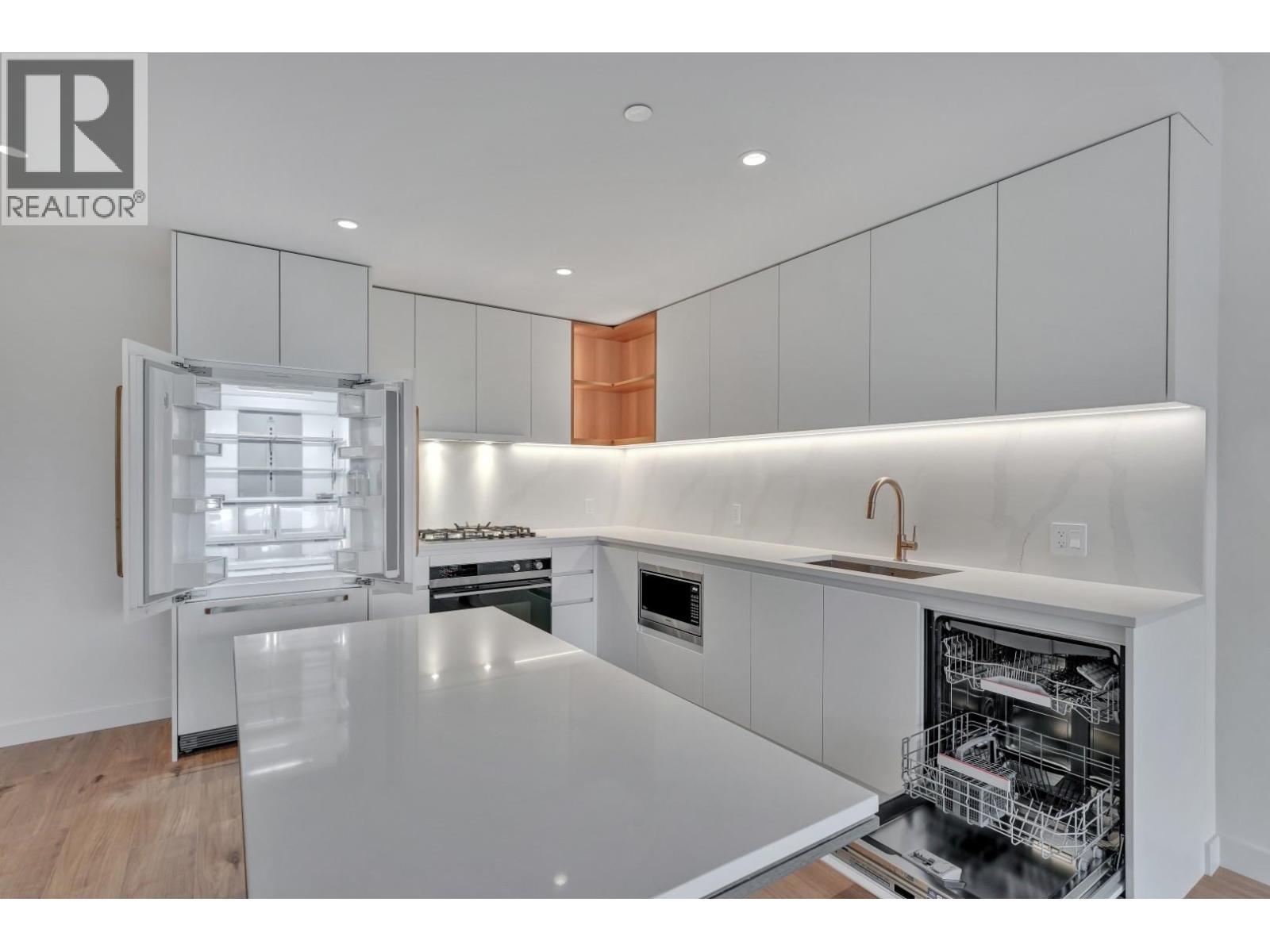 3601 720 Farrow Street, Coquitlam, British Columbia  V3J 0P3 - Photo 8 - R3060800