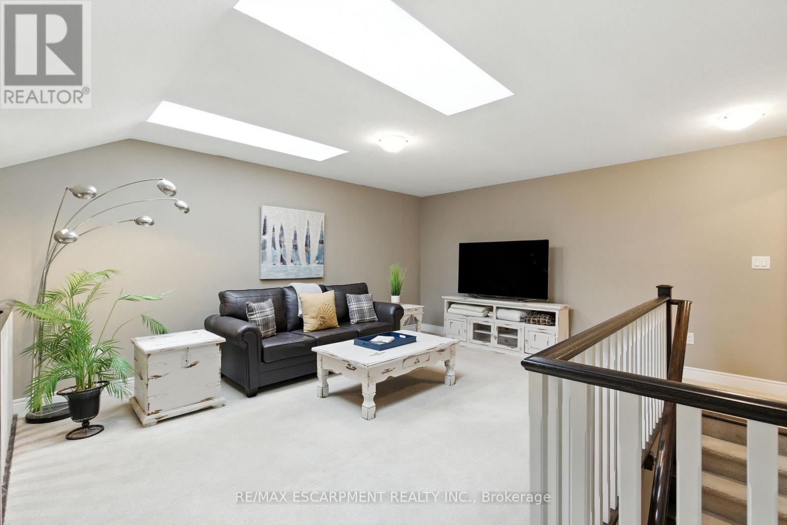 4 Burgundy Grove, Hamilton, Ontario  L9K 0E7 - Photo 22 - X12742150