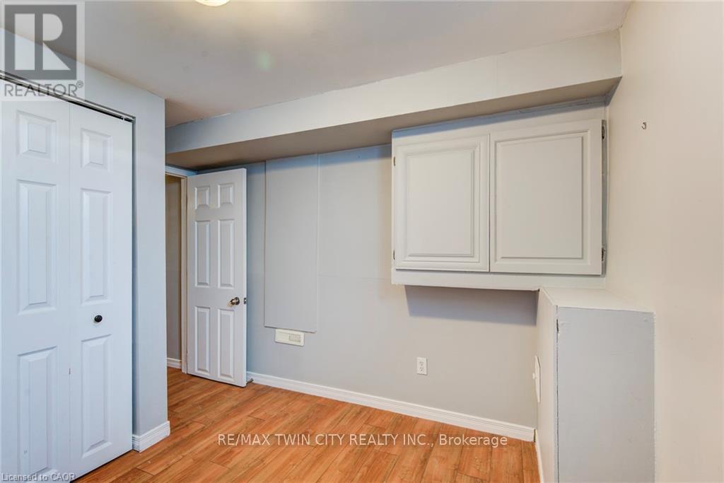 839 Doon Village Road, Kitchener, Ontario  N2P 1A1 - Photo 31 - X12742170