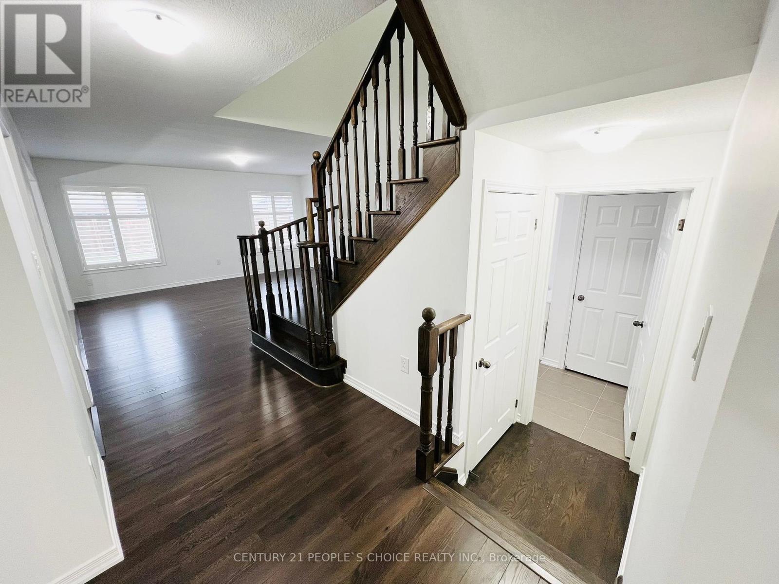 7692 Sycamore Drive, Niagara Falls, Ontario  L2H 0N6 - Photo 11 - X12742182