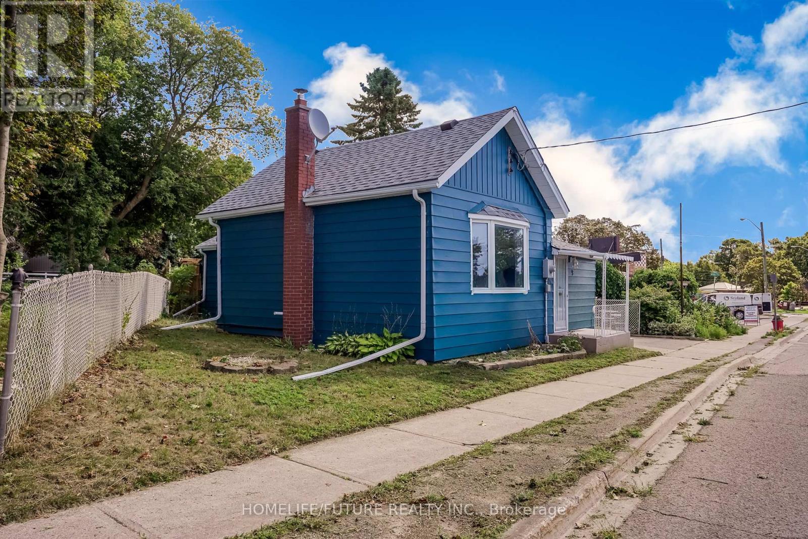 9 TORONTO ROAD, Port Hope, Ontario