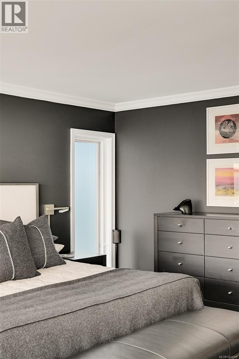 554 Beach Dr, Oak Bay, British Columbia  V8S 2M5 - Photo 54 - 1024508